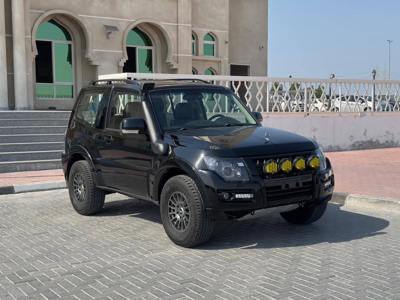 Pajero  2018 خليجي بحالة الوكالة فل