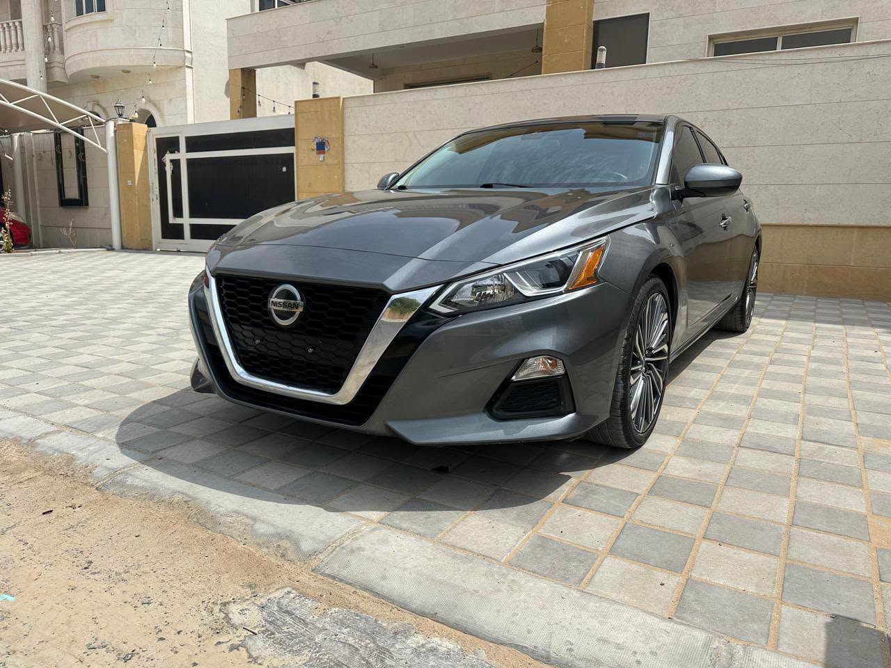 نيسان التيما  2022